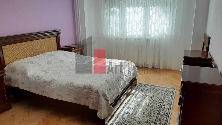 3 camere Panduri hol H - Poză 3