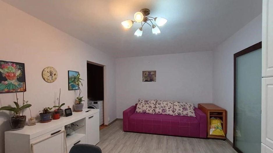 Apartament atragator, trei camere, Brancoveanu, 95.000€, 0% comision cumparator - Poză 1