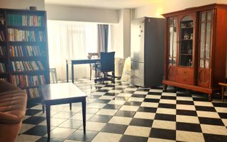 Apartament de 3 camere, 90mp, vedere urbană - Poză 3