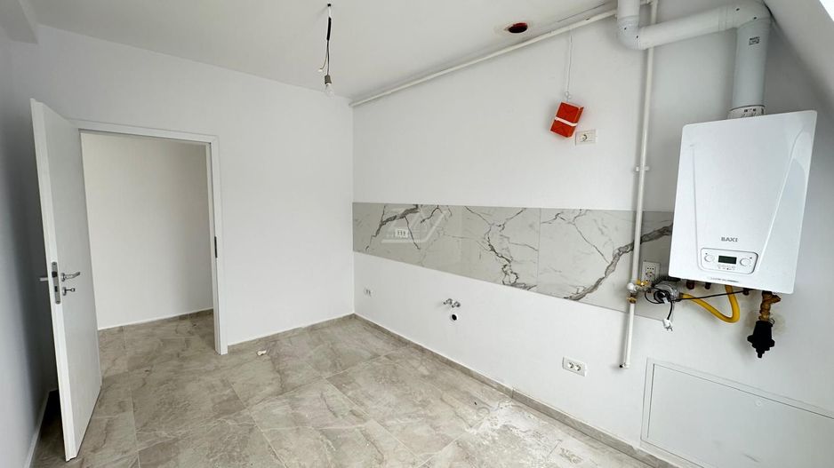 Lift. 2 terase 17 mp. 2 bai. 2 locuri de parcare. Decomandat. - Poză 4