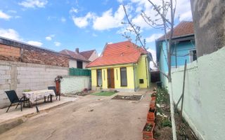 CASĂ 4 CAMERE DE VÂNZARE ÎN SIBIU, CURTE LIBERĂ, ZONA TEREZIAN - Poză 1