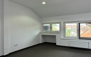 Birou de inchiriat ultracentral in Oradea - Poză 2