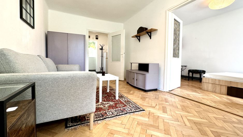 Apartament 2 camere, primitor, cu garaj, in zona Centrala-Universitate - Poză 6