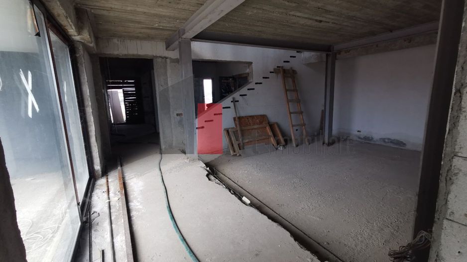 843 e/mp | Vila cu piscina in BAVARIA PARK | 1000 mp teren - Poză 5