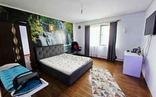 Vila 6 camere la intrare in Dobreni - Poză 12
