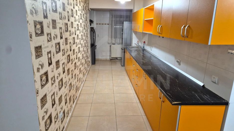 2 Camere - Decomandat - 79mp - Mobilat - Centrala - Etaj 3 - Ghimbav - Poză 3