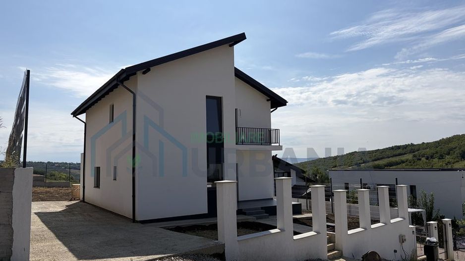 Vila cu 4 camere în Aroneanu, Iași – 500 mp teren, la cheie - Poză 2