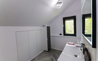 VILĂ MODERNĂ DE LUX CU PISCINĂ, FOTOVOLTAICE ȘI FOIȘOR – BREAZA - Poză 61