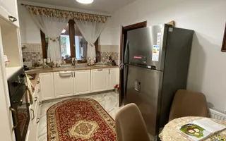 Vila  Frumoasa , individuala ,Sibiu ,7 camere , 5 Bai , mobilata ,utilata - Poză 29