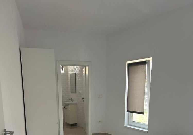 Apartament modern I Intrare separată, din curte I Dumbrăvița - Poză 6