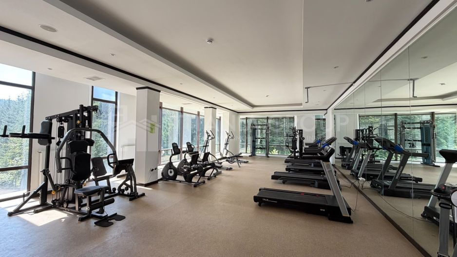 Hotel 4 stele, complet echipat, 85 camere, teren 5000 mp - Predeal - Poză 6