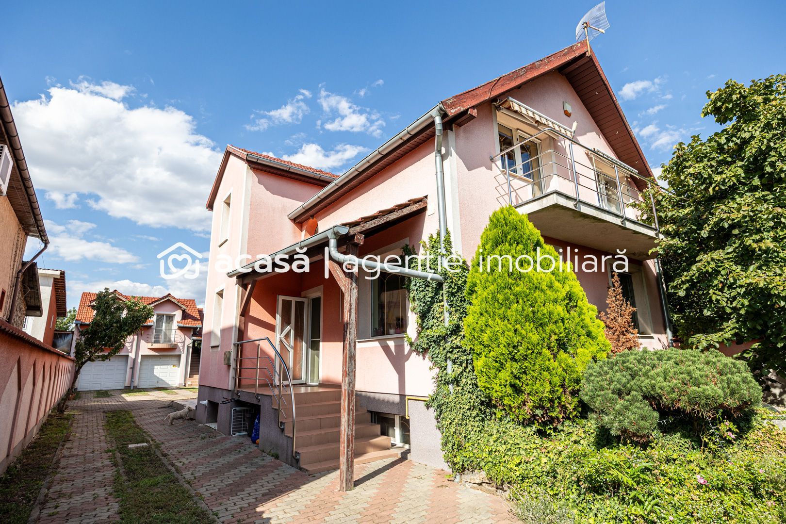 Vilă cu 6 camere în zona rezidențială - Poltura - Poză 7