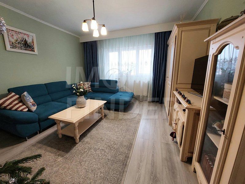 Apartament 3 camere decomandate zona Farmec - Poză 2