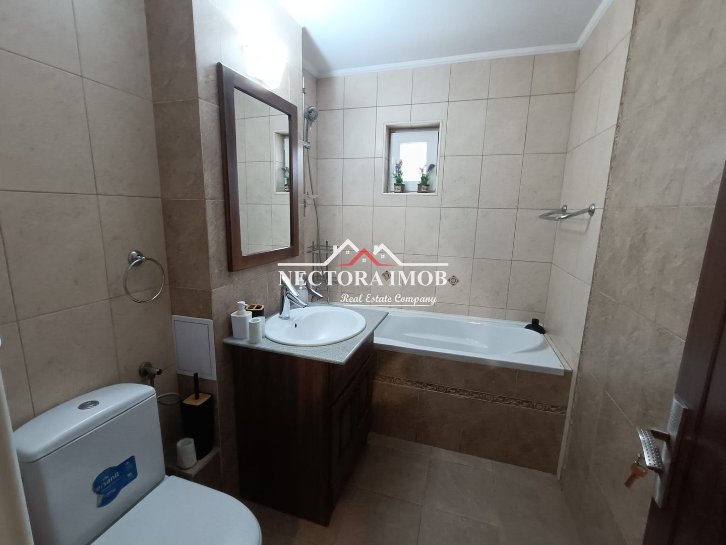 NECTORA IMOB-Apartament 3 camere, 67 mp, Parcare, Sf. Apostol Andrei - Poză 9