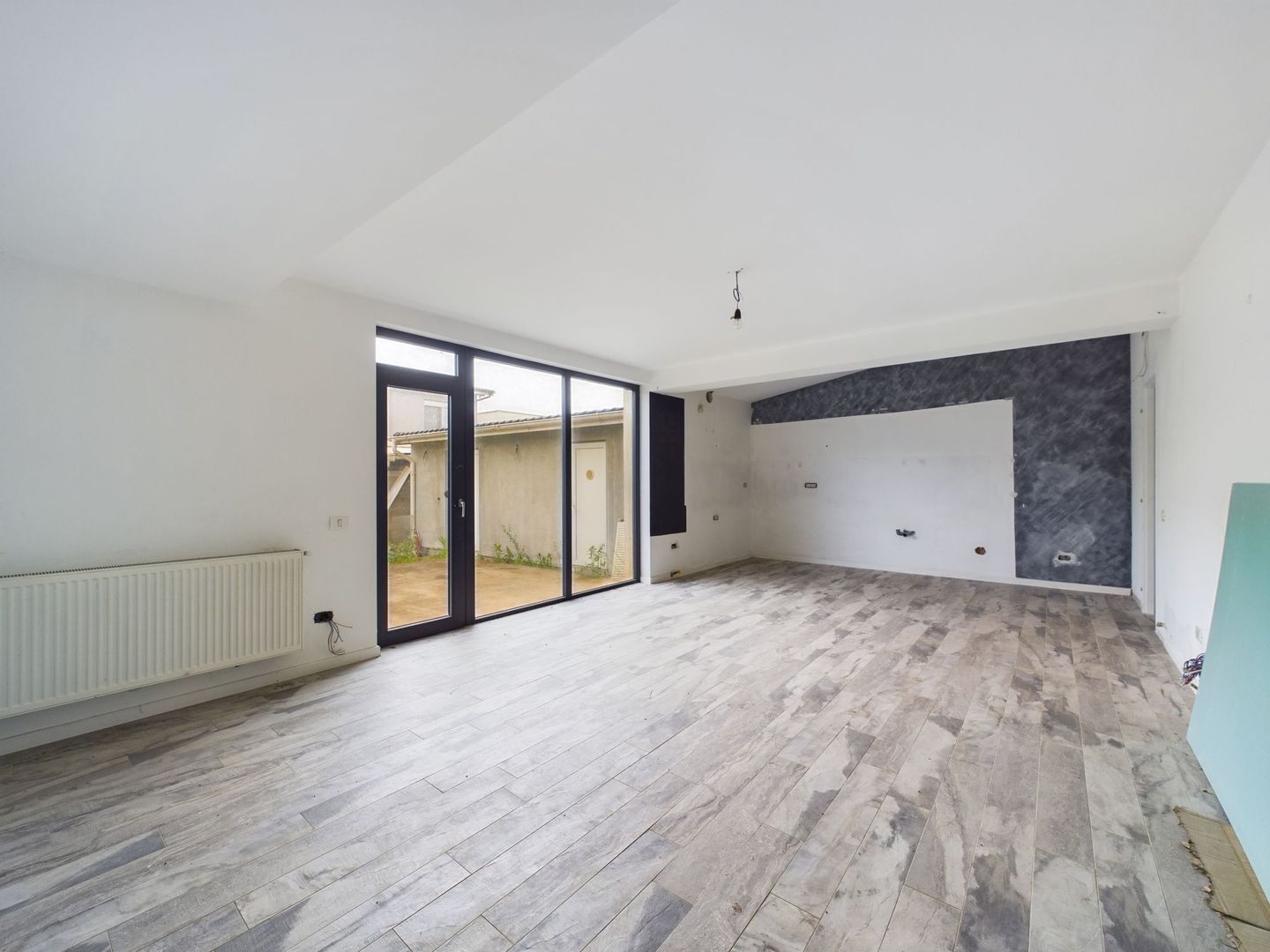 Casă în Dumbrăvița lângă pădure - Poză 9