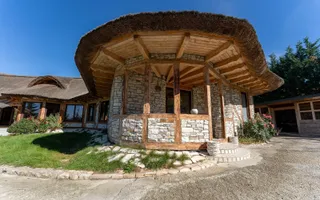 De vanzare casa unica pe teren de 3400mp, cu iaz si gradina - Borhanci - Poză 16