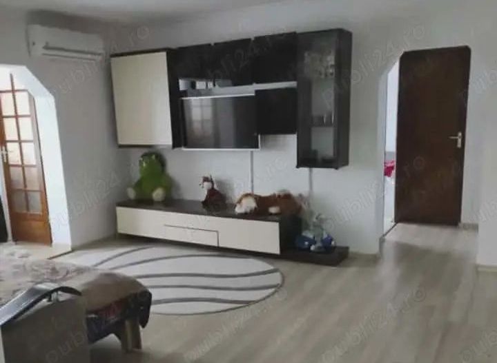 BRASADAS vinde ap 3 cam etaj 3/4 in Micro 16. - Poză 2