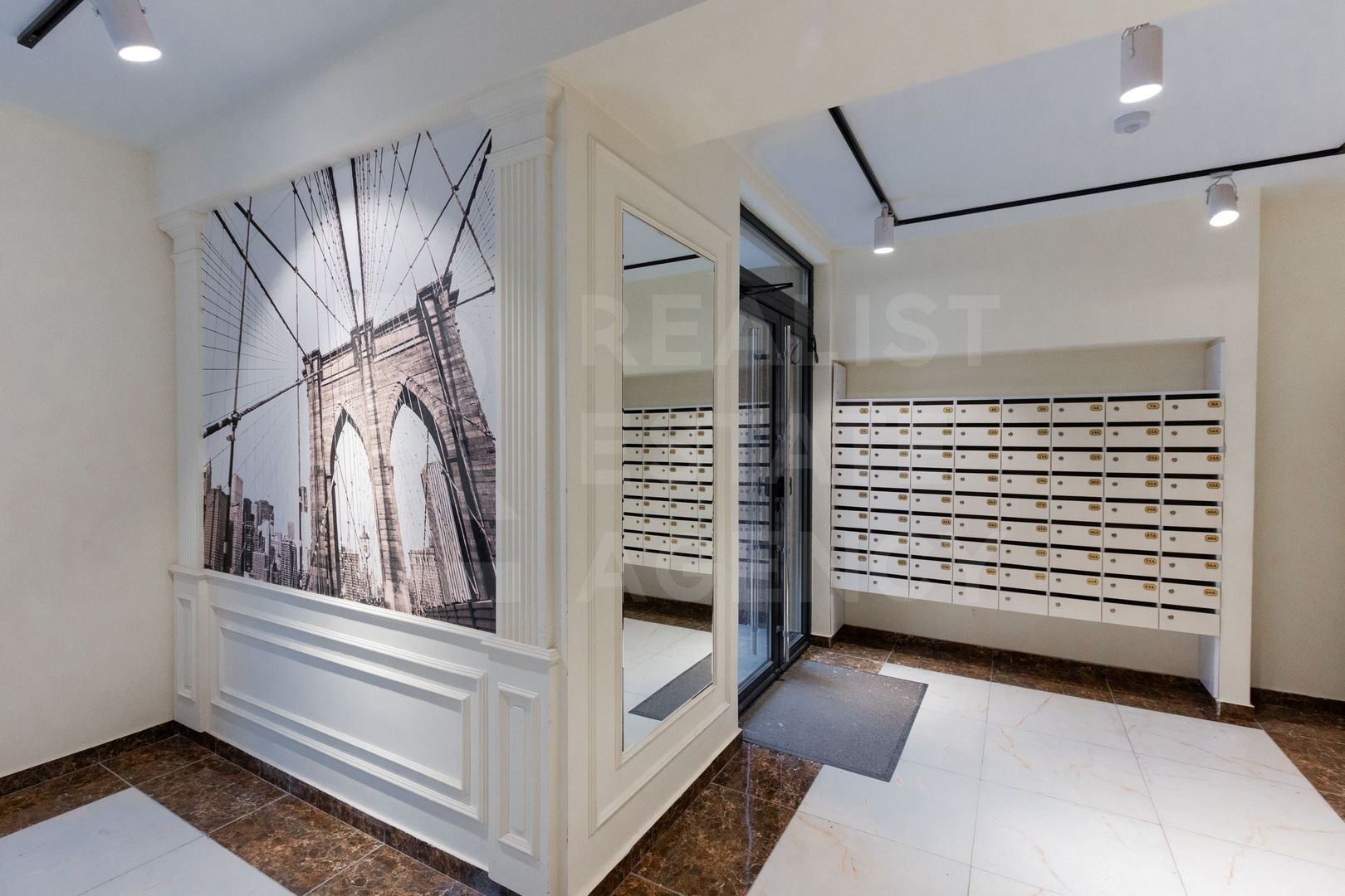 Chirie, 2 odăi + living, str. Avram Iancu, Centru - Poză 16