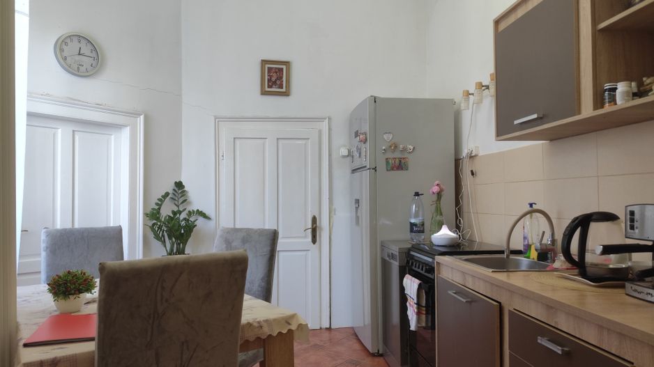 Casa cu 4 camere de vanzare in zona centrala – Louis Pasteur, Oradea - Poză 11