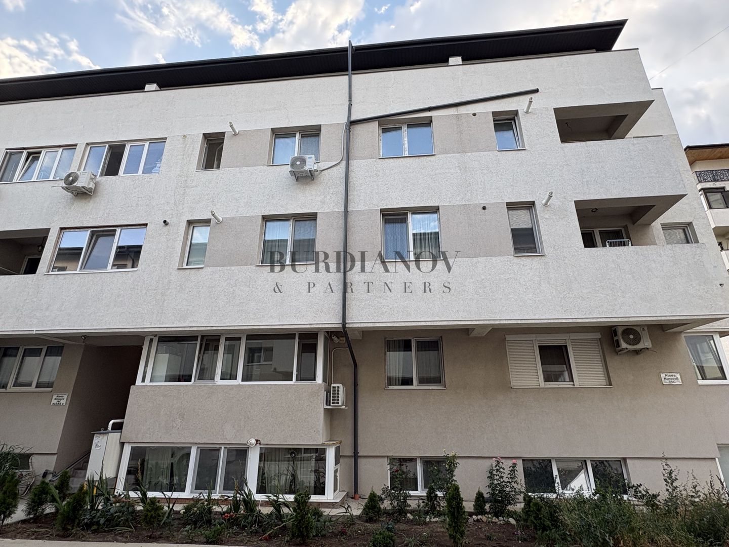 Apartament cu 2 camere + Terasă și loc de parcare - Metrou 1 Decembrie - Poză 14