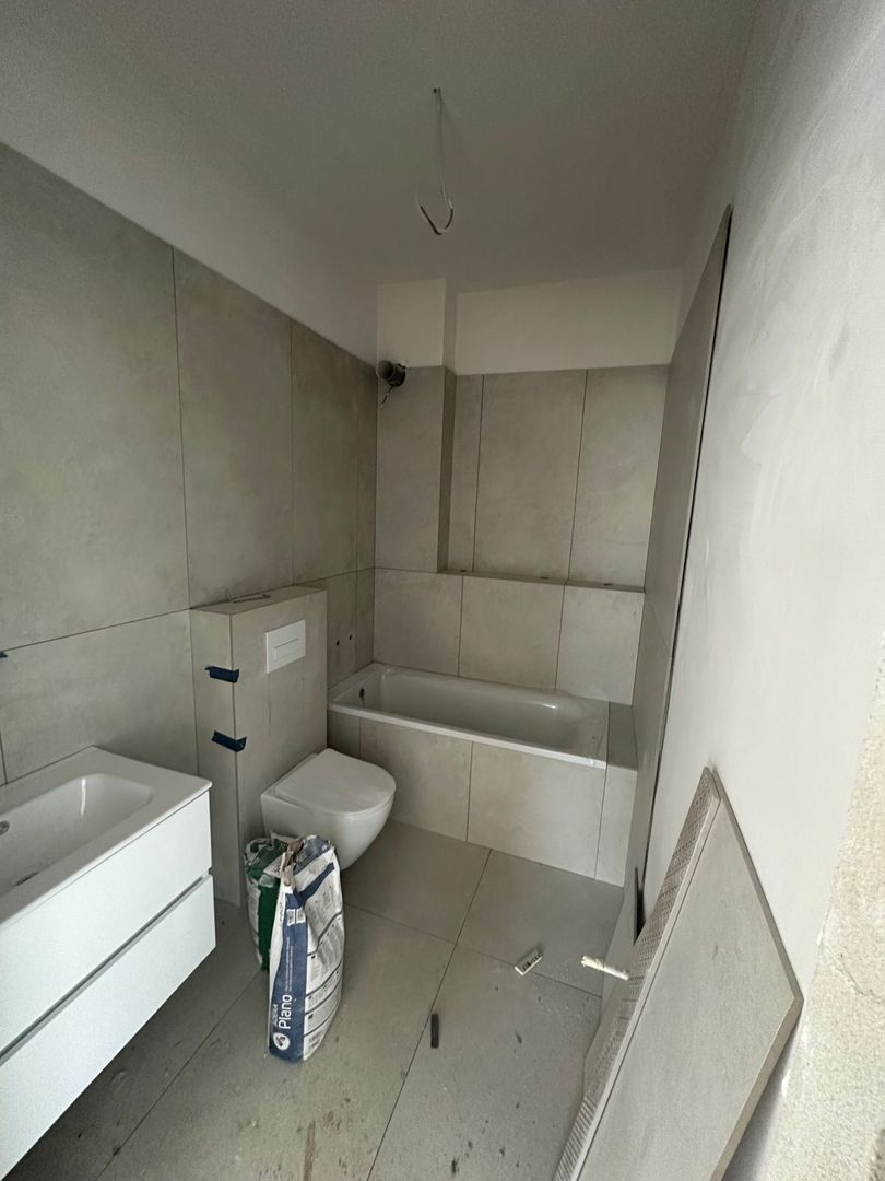 Apartment bloc nou cu lift si loc de parcare inclus - Poză 9
