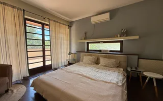 Casa unica in Timisoara: 5 camere - 3 bai - 2 garaje - 950 mp de teren - Poză 18