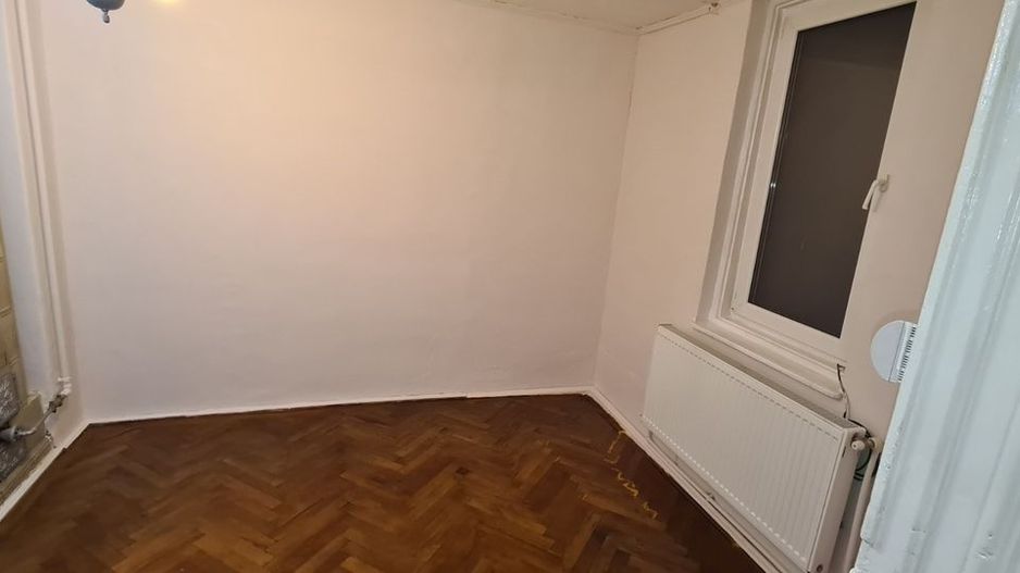 De Vanzare Casa Individuala cu 1 camere, Romana sector 1 - Poză 2