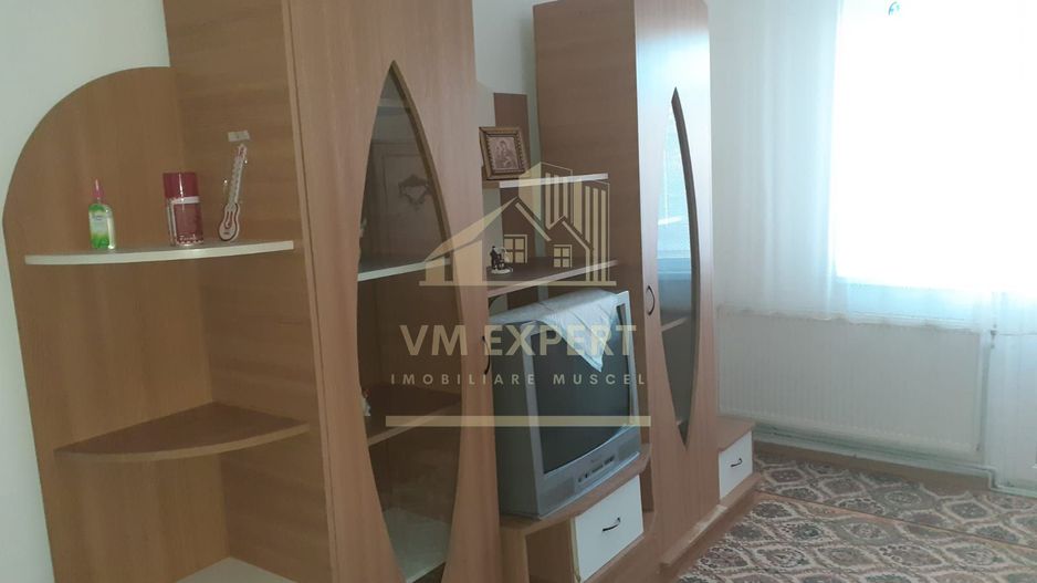 APARTAMENT 3 CAMERE, ETAJ 3, VISOI, CAMPULUNG - Poză 1