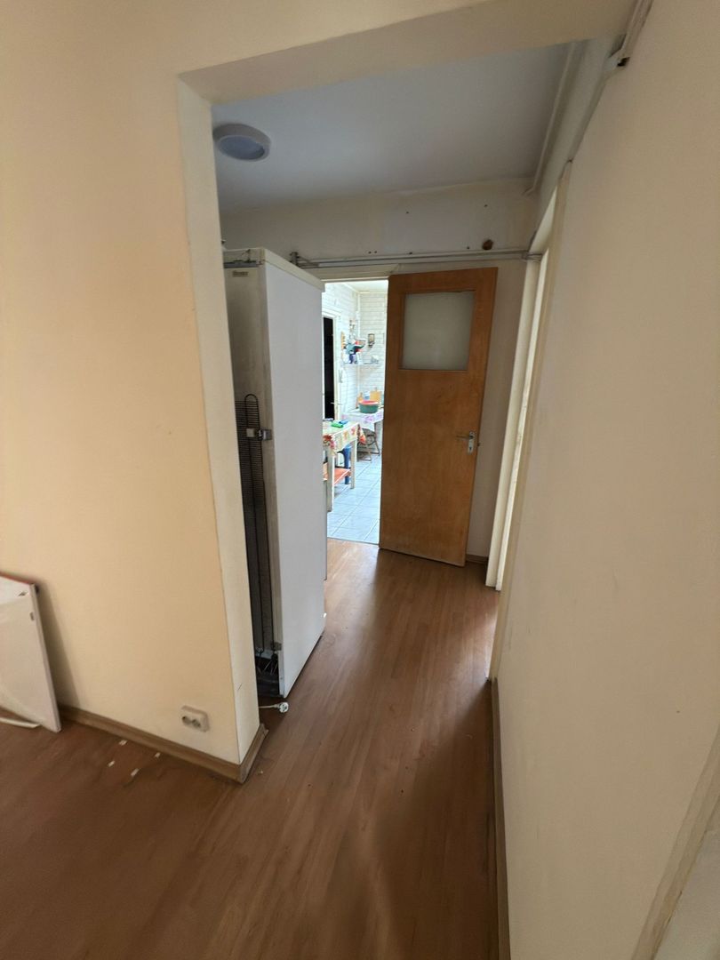 Apartament incapator, patru camere, Resita-Berceni, 120.000€ negociabil - Poză 15