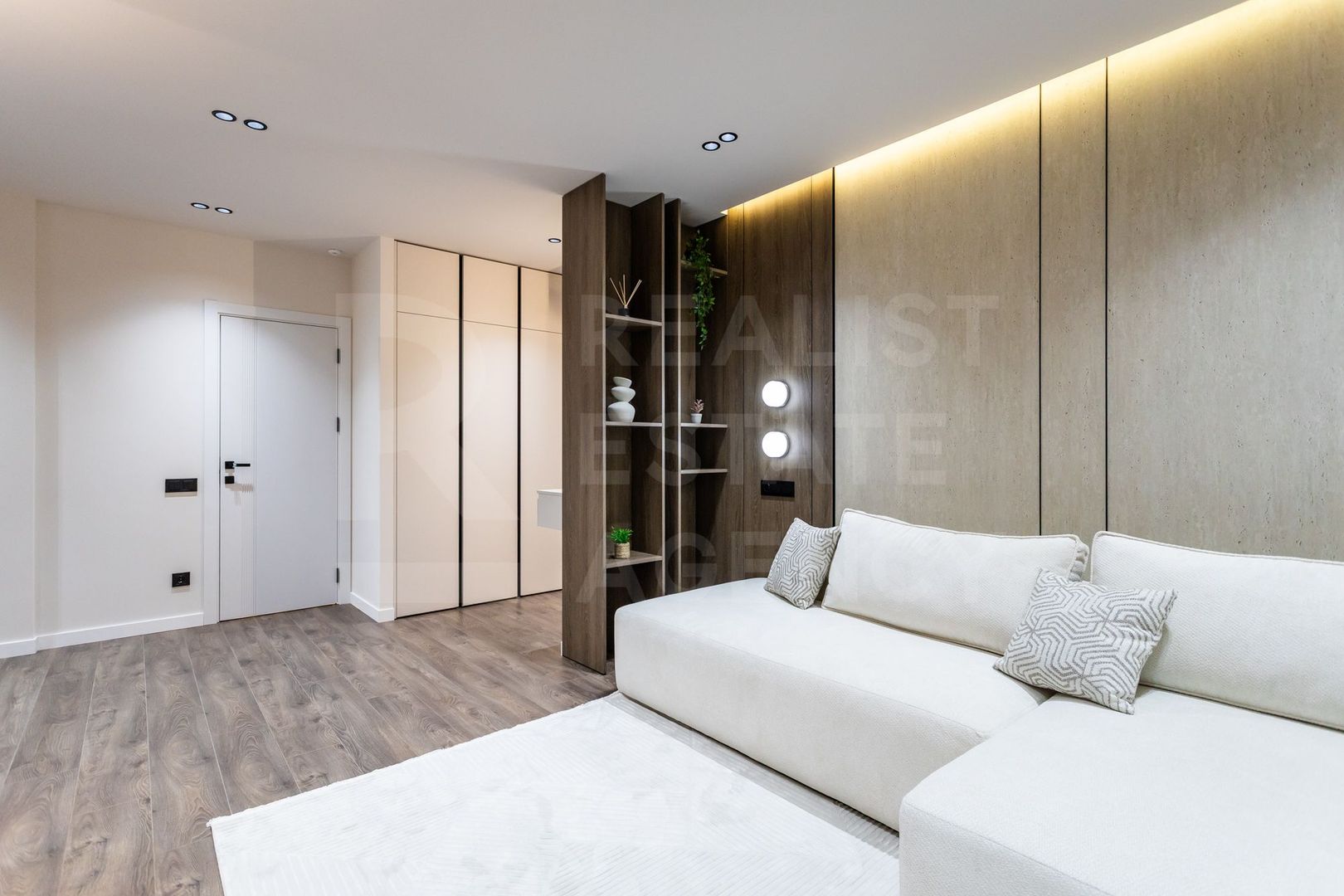 Vânzare, apartament, 2 camere, str. Vasile Lupu, Buiucani - Poză 1