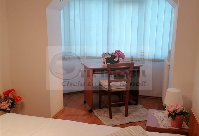 Apartament 2 camere - Zona Nicolina  -  450 Euro - Poză 4