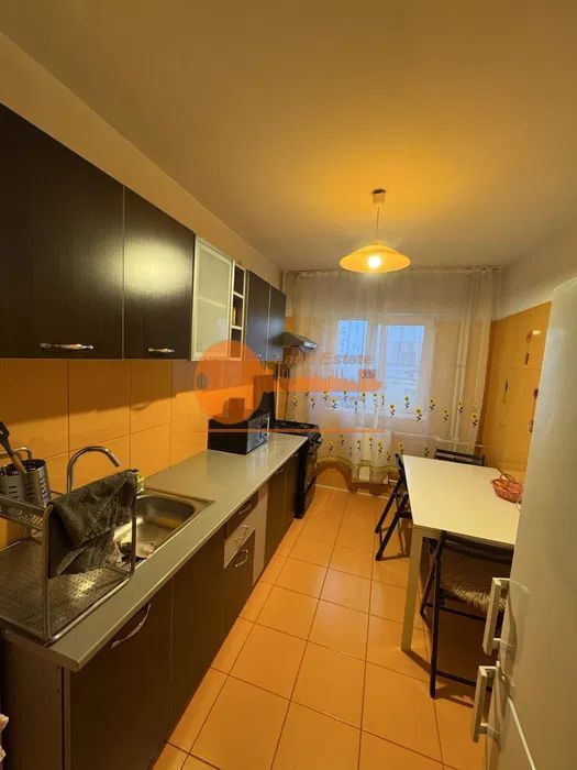 2 camere -9 minute de Metrou Gorjului - Poză 1