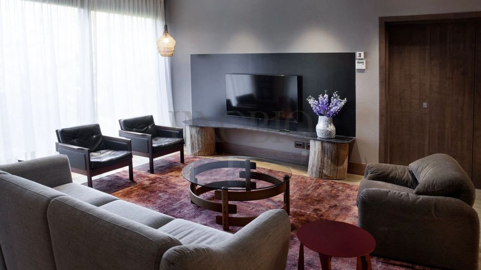 Full Service Apartment | 2 Bedrooms | Parking | Concierge - Poză 1