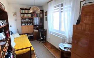 Două case în curte comună, 6 camere + 385 teren - zona semicentrală - Poză 2