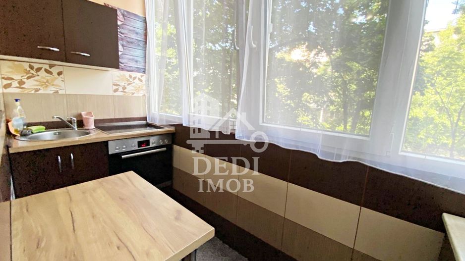 Apartament 3 camere de inchiriat in zona Rogerius, Oradea - Poză 7