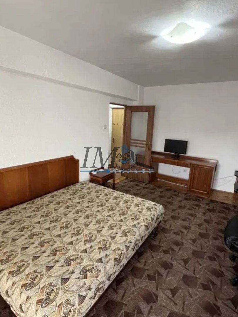 Apartament 3 camere decomandat zona Mercur - Poză 3