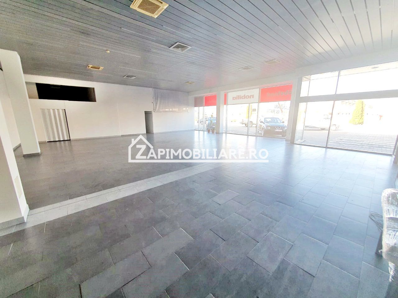Spatiu Comercial 200 mp.2 băi,zona Ambiet cu parcare - Poză 4