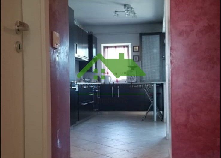 3 camere,72 mp utili, vedere panoramică – merită văzut! - Poză 12