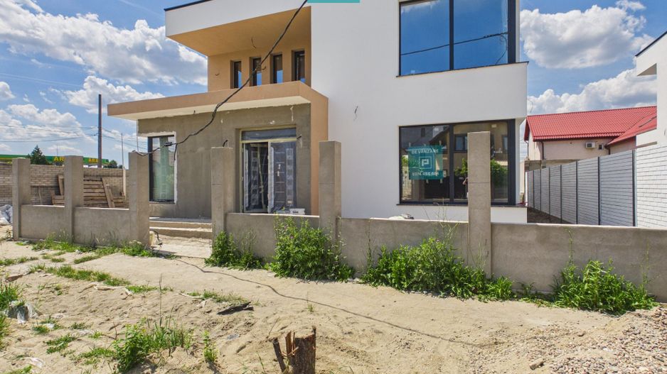 Casă deosebită în Parneava – Strada Griviței - Poză 1