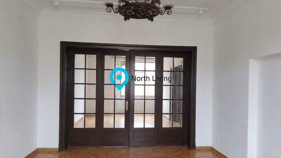 Apartament în vilă interbelică - Poză 3