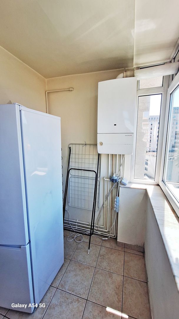 Centrul Civic, apartament cu 4 camere, 78mp+5mp balcon, 175000 euro - Poză 12