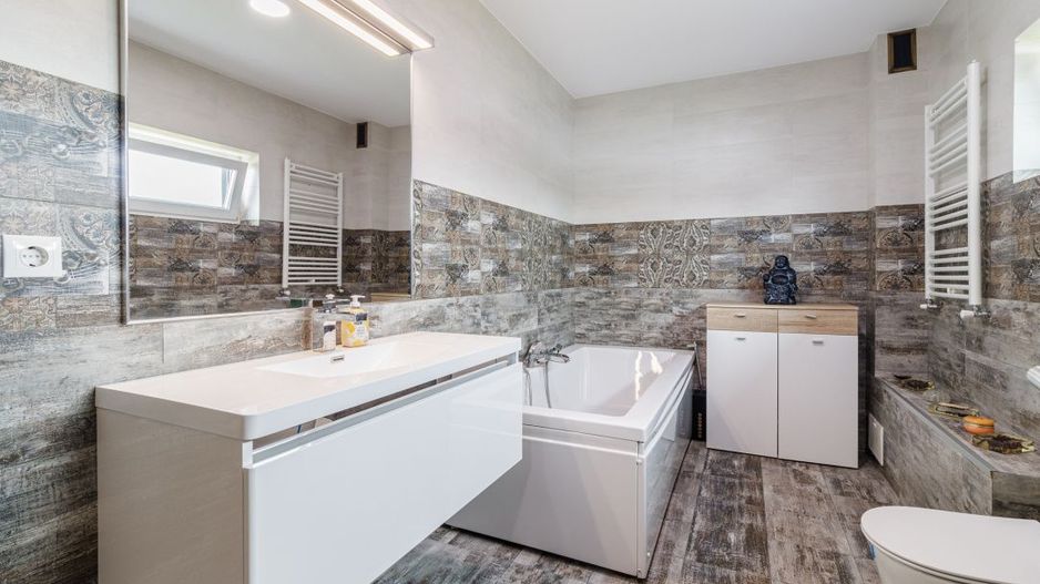 Casa in stil mediteranean cu teren generos - Poză 6