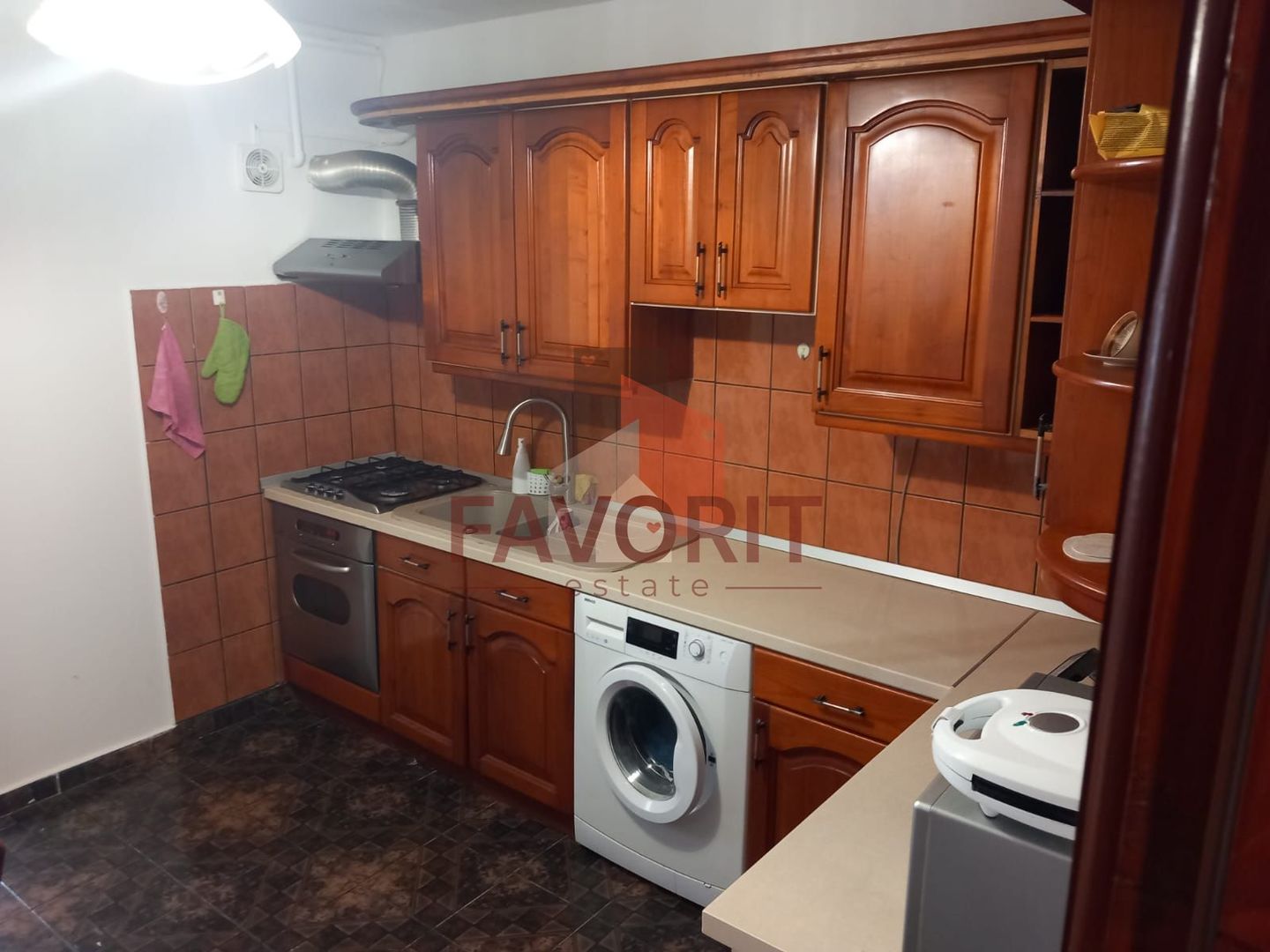 3 camere | decomandat | centrala proprie | boxa | zona excelenta | 2 bai | - Poză 5