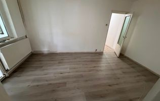 🏠 Oportunitate în Dâmbu : Apartament cu 2 camere la parter cu balcon,
