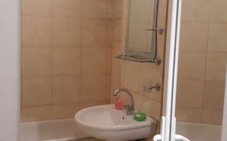 Garsoniera decomandata 37 mp 1 Mai - Spital - Poză 4