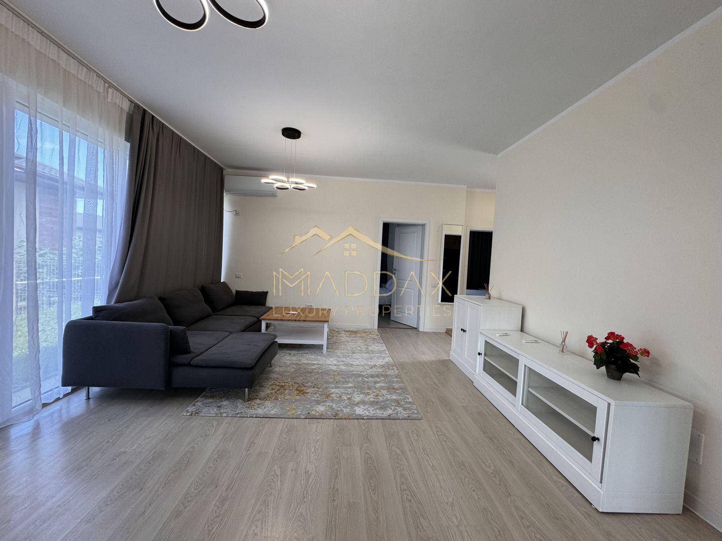 Vila 4 camere de inchiriat II Corbeanca II 2 Locuri de parcare - Poză 4