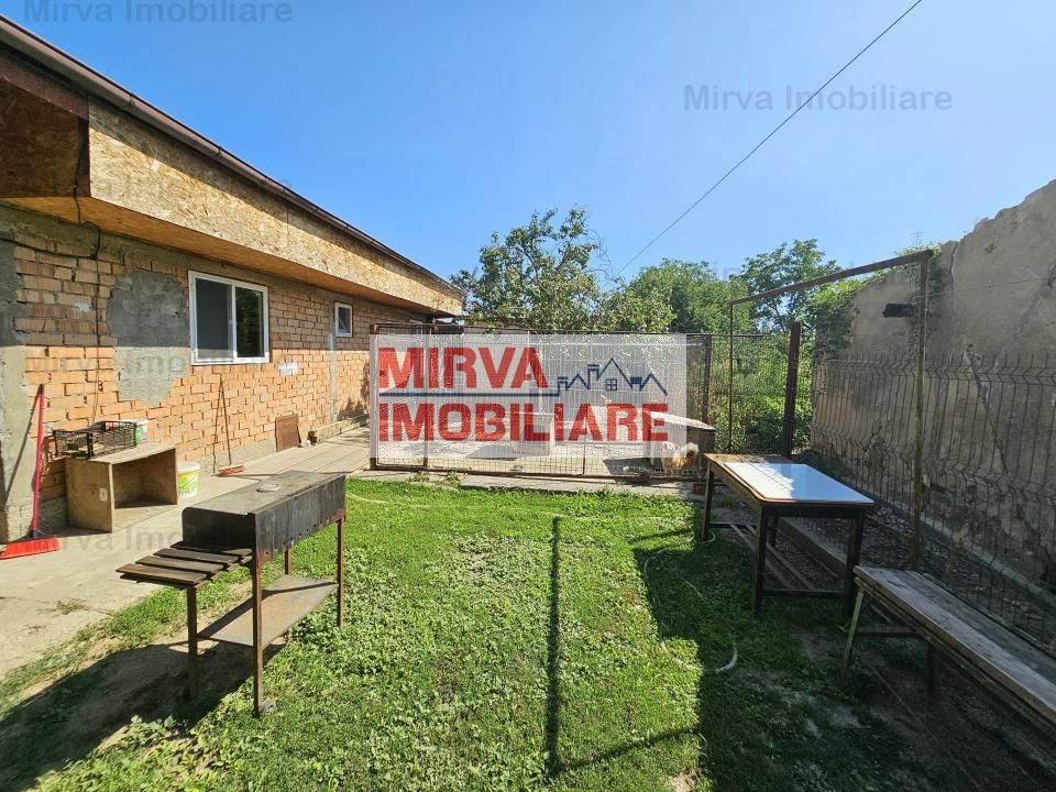 Vanzare vila 6 camere + spatiu comercial, mobilata si utilata, in Blejoi - Poză 67