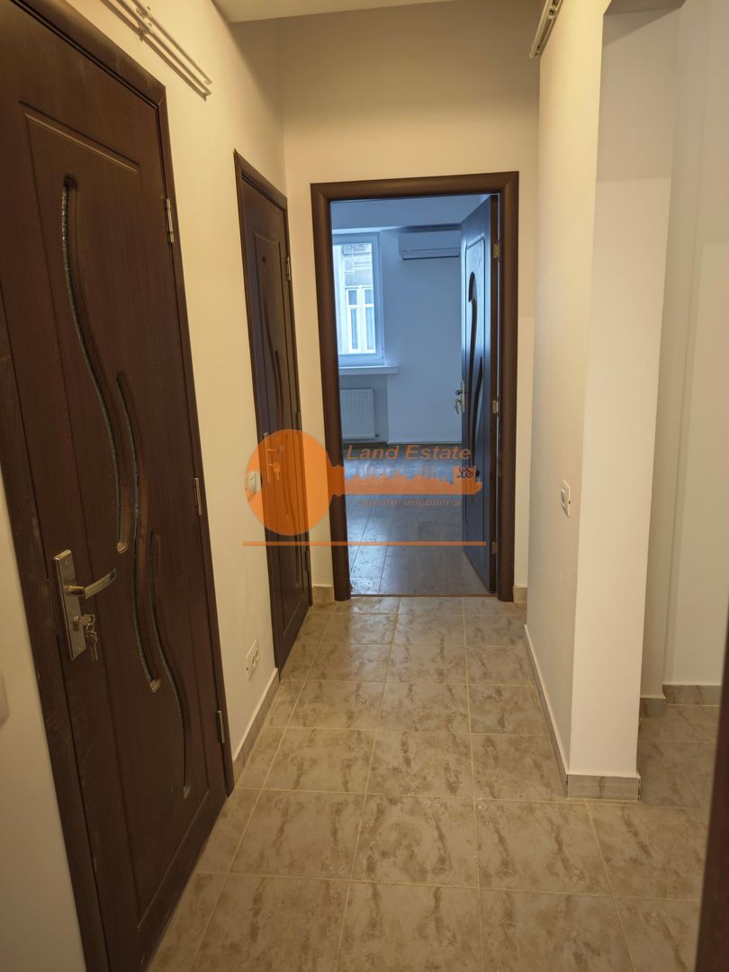 3 camere langa metrou Piata Romana - Poză 4