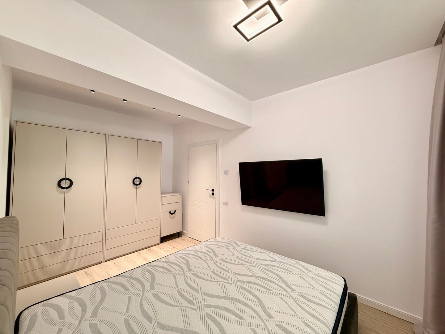 Apartament 2 camere Crystal North Pipera – mobilat. - Poză 6