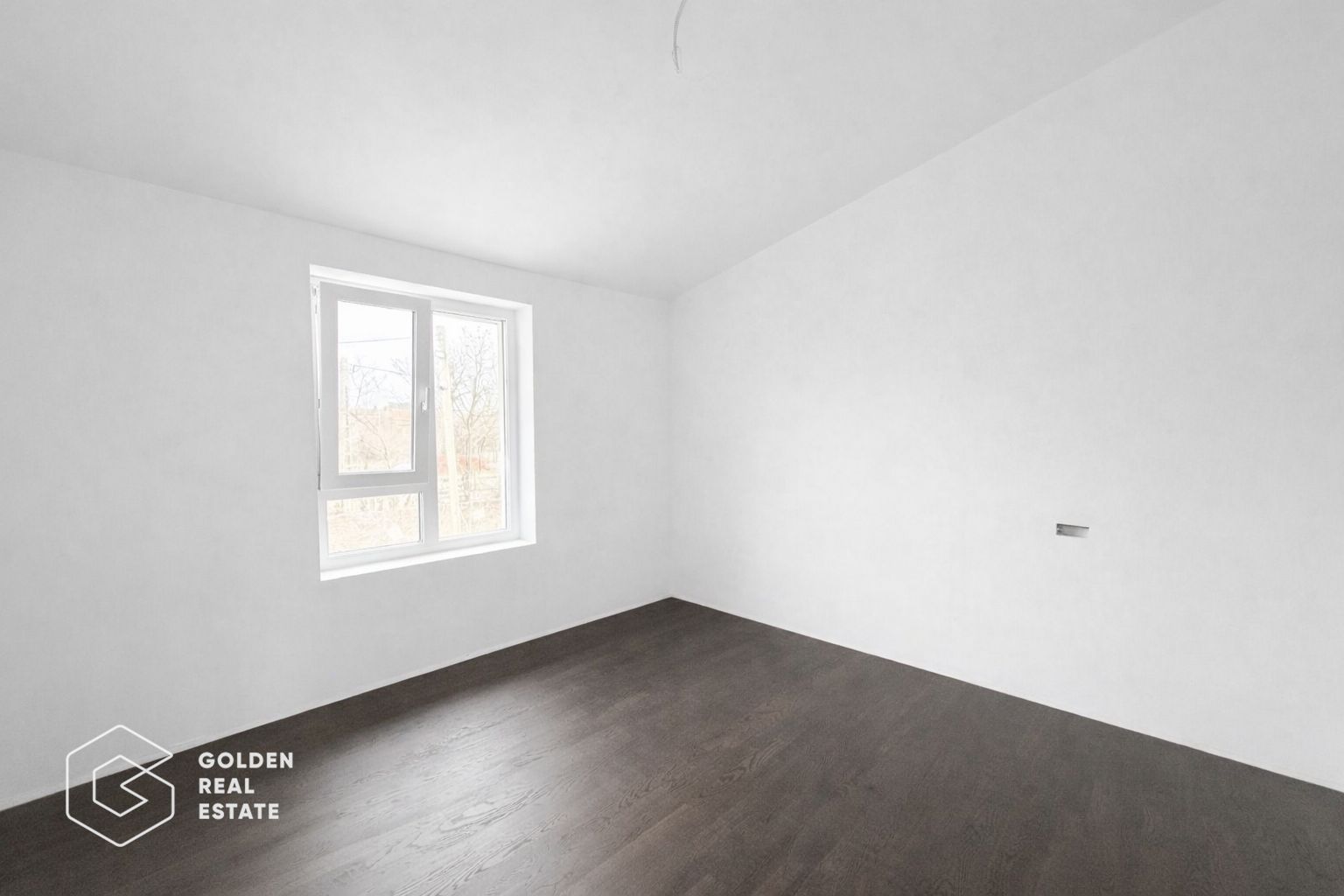 Jumatate de duplex, casa la pret de apartament in Chisoda - Poză 12